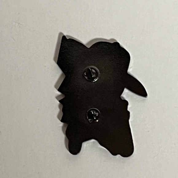 Pokemon Pikachu Dodgers Mashup Pin Brooch Pins Streetwear Hats Hat Bag New - Picture 6 of 8